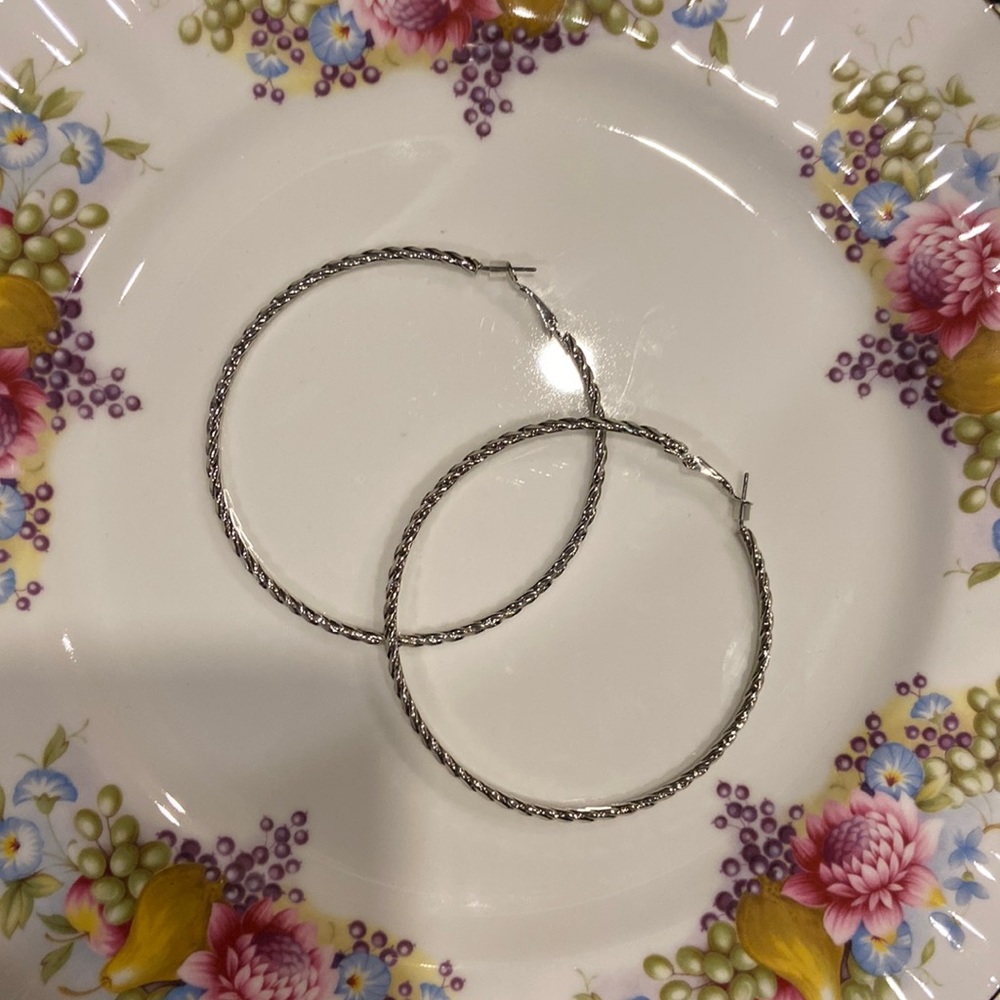 EUC * Guess Jeans * Silver Tone Twisted Hoop Earrings